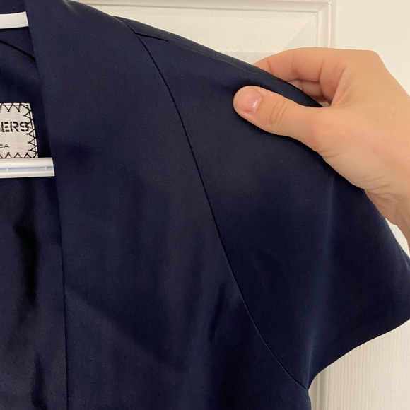 Jackie Rogers 100% Silk Navy Shortsleeved Blazer with Capped Sleeves - Picture 4 of 7
